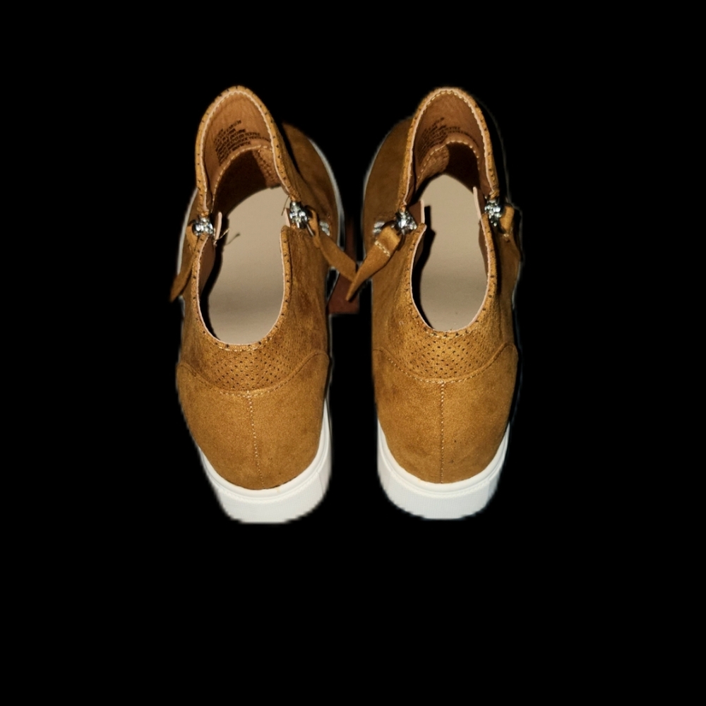 JustFab Brown High-Top Boots - Picture 5 of 6